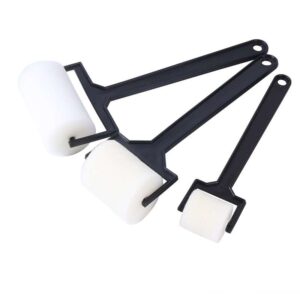 Plastic Sponge Roller Black